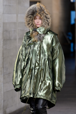 Illustration for article titled Another Star Wars-Themed Collection Hits the Fashion Week Runway